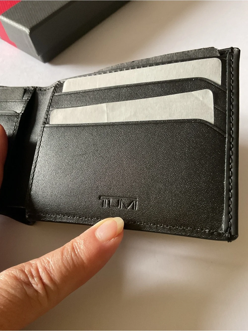 TUMI NASSAU DOUBLE BILLFOLD WALLET BLACK GOLDEN BROWN NEW IN BOX